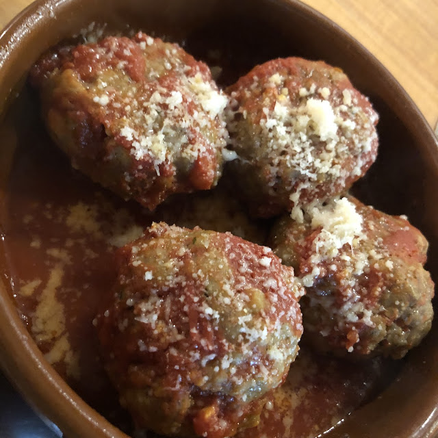 Albóndigas de Carne Con Parmesano