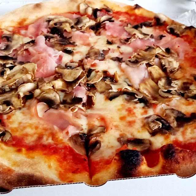 Pizza Prosciutto E Funghi
