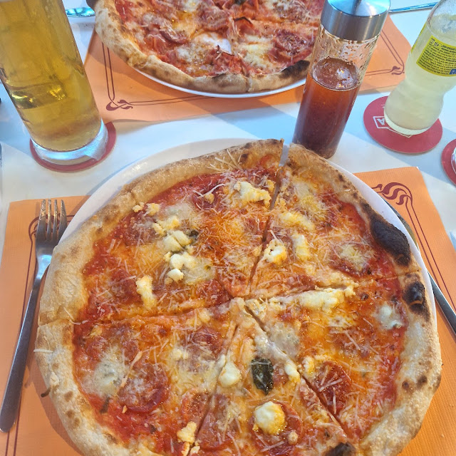 Pizza 4 Quesos Con Extra de Pepperoni