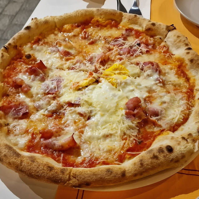 Pizza Carbonara