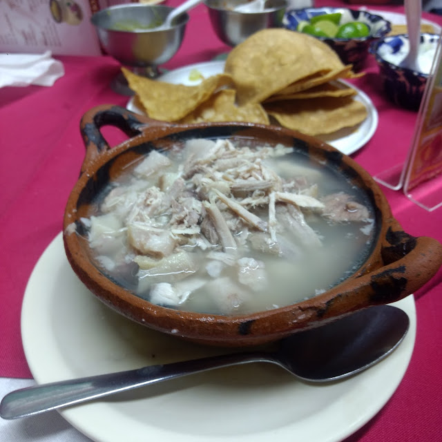 Pozole Blanco de Maciza Con Un Poco de Caldo del Pozole Verde