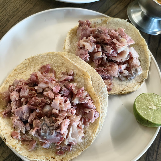 Tacos de Carnitas Macisa Con Cuerito
