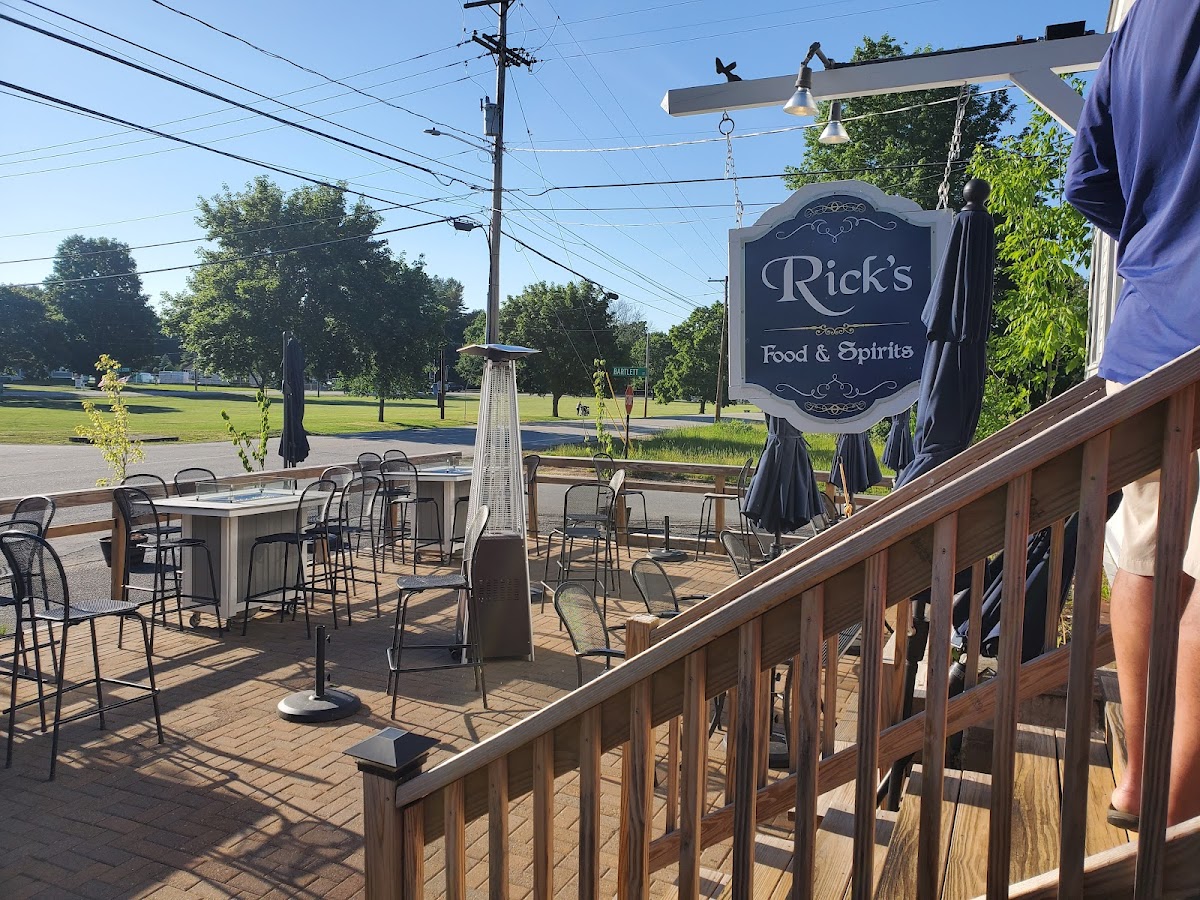 Rick's Food & Spirits