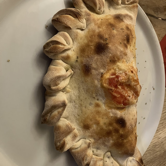 Pizza Calzone