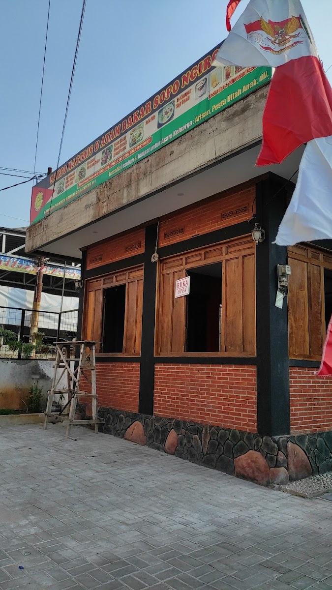 Ayam bakar sopo ngiro