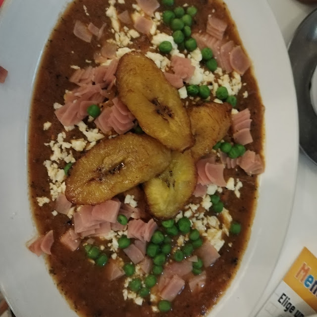 Huevos Motuleños