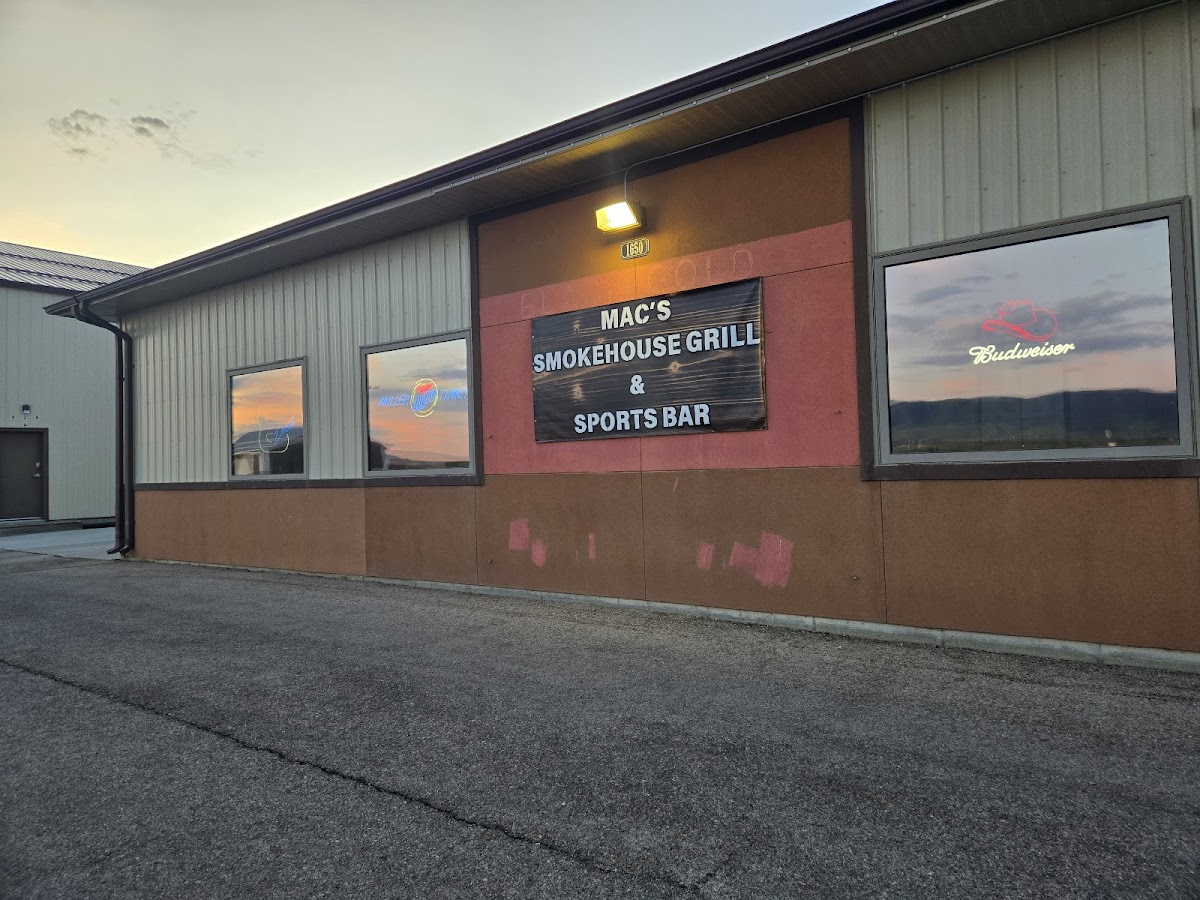 Mac's Smokehouse Grill and Sports Bar
