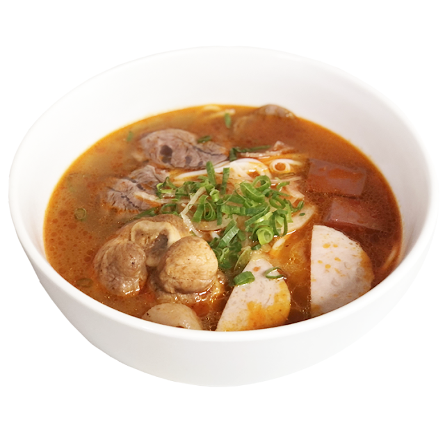 Bún Bò Huế – Spicy Beef & Pork Noodle Soup