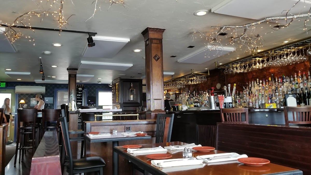 The Mews Restaurant & Cafe