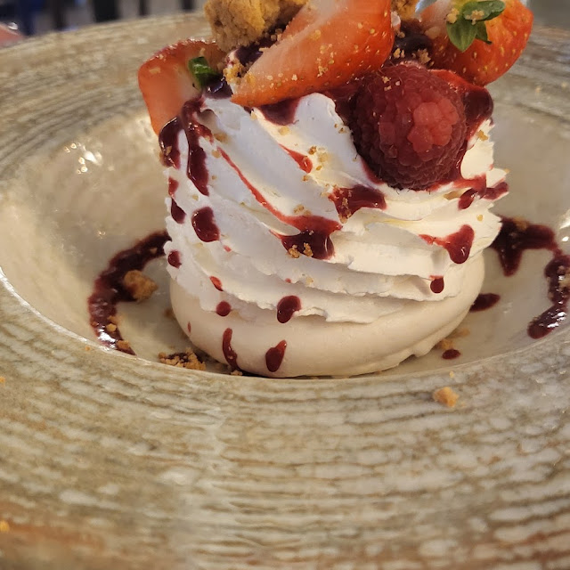 Pavlova Aux Fruits Rouges