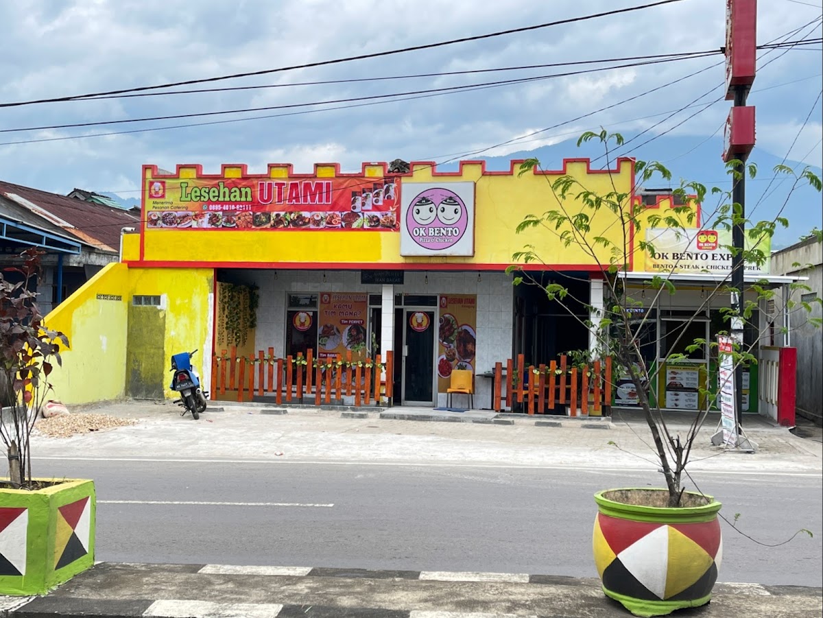 Ok Bento dan Lesehan Utami