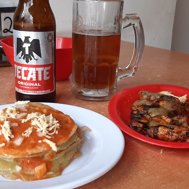 Alitas Chalupas Y Una Tkt Bien Fría