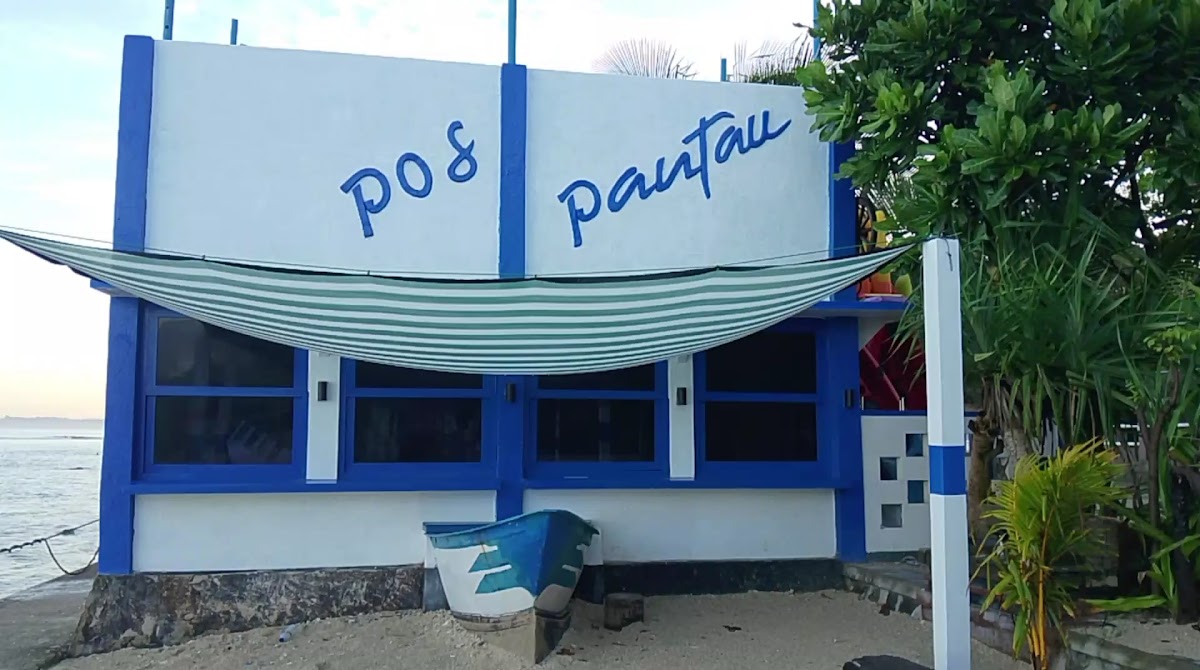 Pos Pantau Cafe Ujung Genteng