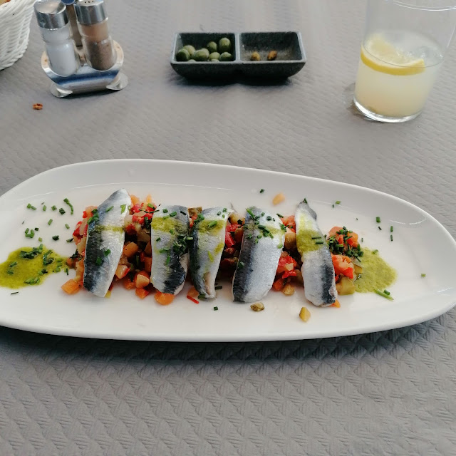 Sardines with Finely Chopped Tomatoes