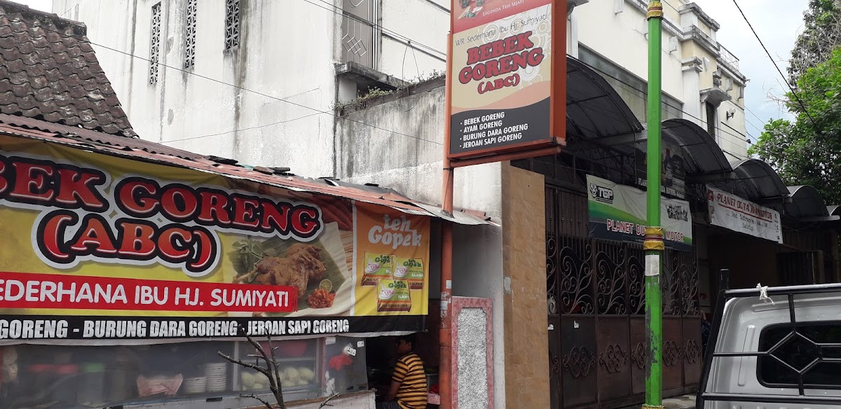 Bebek Goreng ABC - Hj. Sumiyati