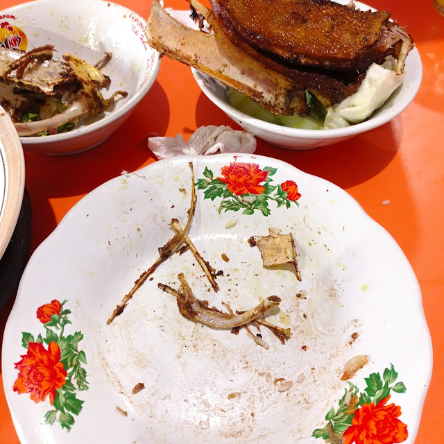 Bebek Goreng Jumbo Iso Goreng Sambal