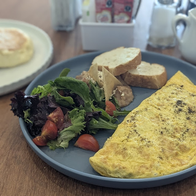 Fluffy's Omelette with Side Salad
