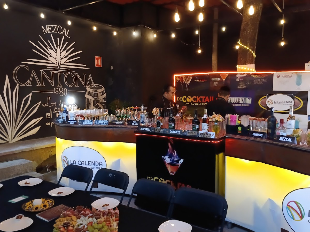 Cantona Mezcalería