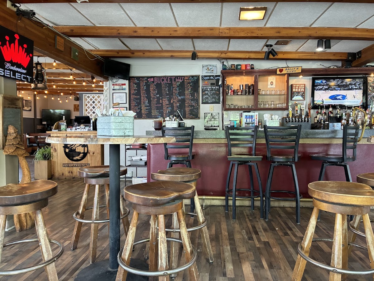 Lakefront Bar & Grill