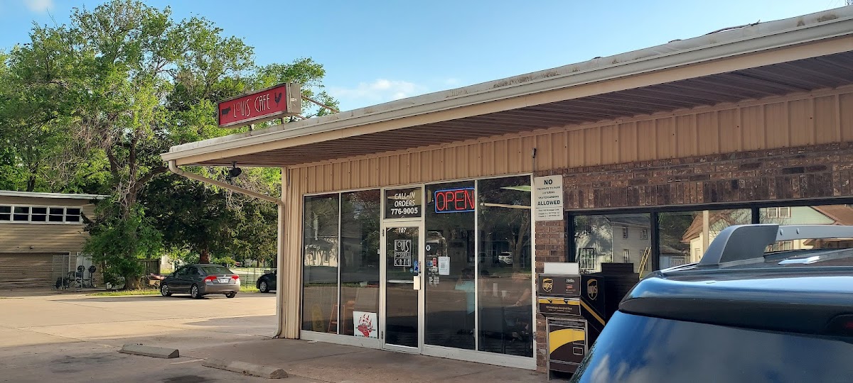 Louis Rose Hill Cafe