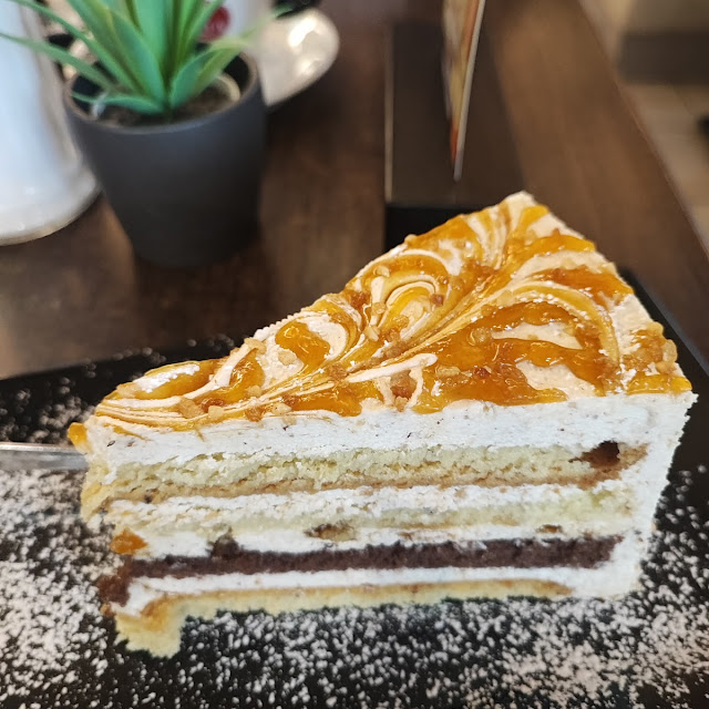 Nuss Torte