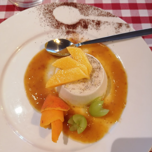 Panna Cotta Alla Pesca Dessert In Base Alle Stagioni