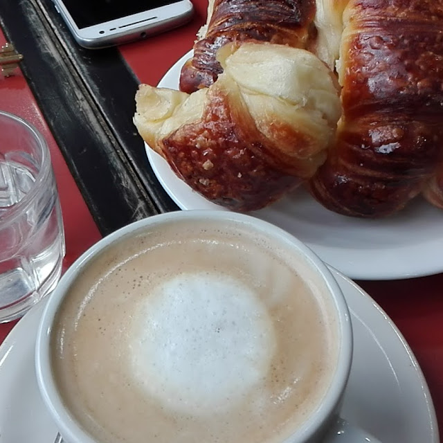 Cafe Con Leche