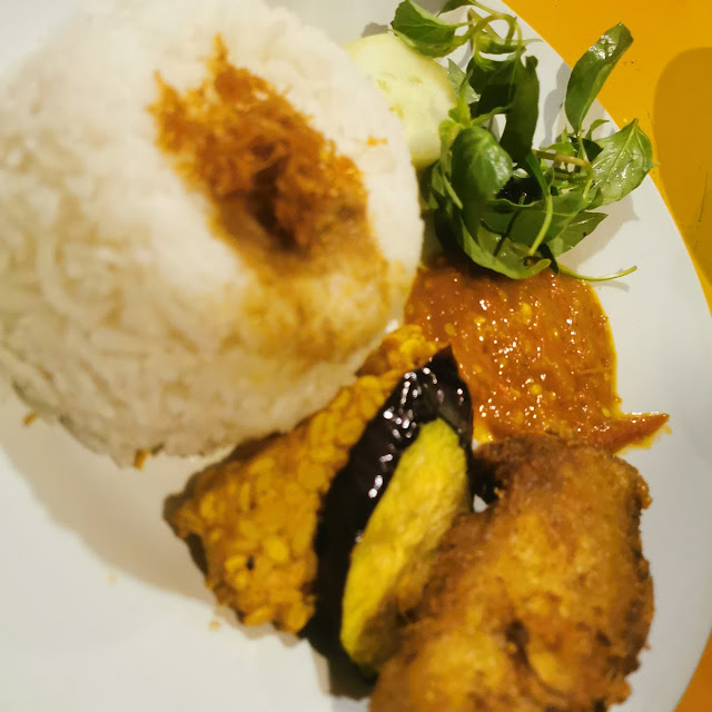 Bebek Goreng