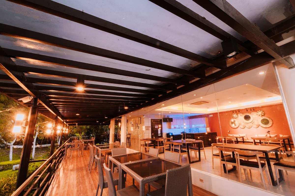 MON's Restaurant