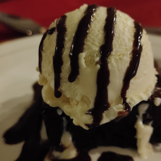 Brownie a La Mode