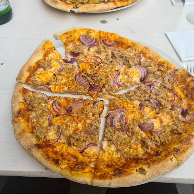 Pizza Tonno
