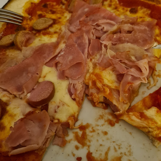 Pizza Cotto E Wustell