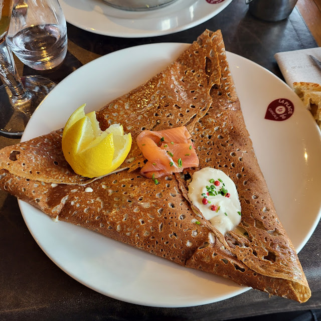 Galette Saumon Sur Fondue de Poireaux