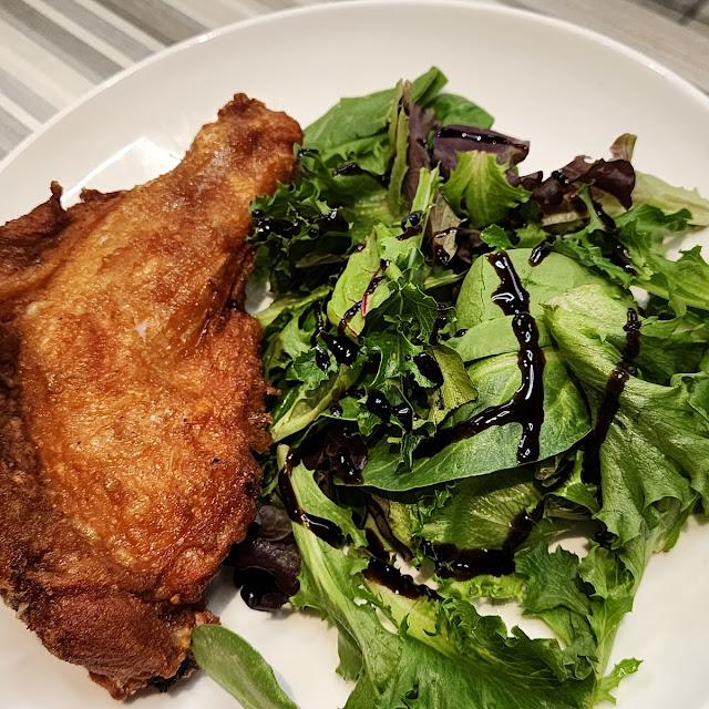 下午茶餐 炸雞脾配沙律