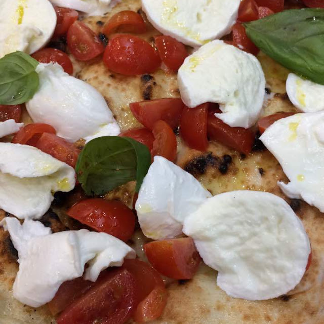 Bufala E Pomodoro