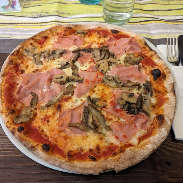 Pizza Capricciosa