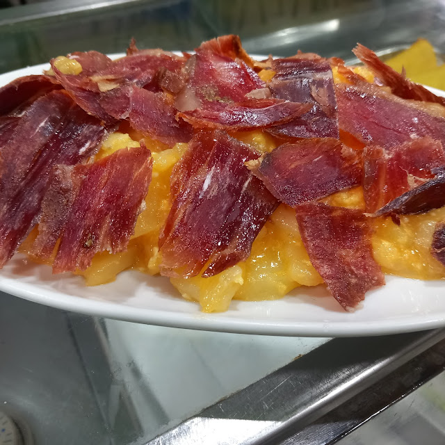Yemas de Huevo Patatas Y Jamon