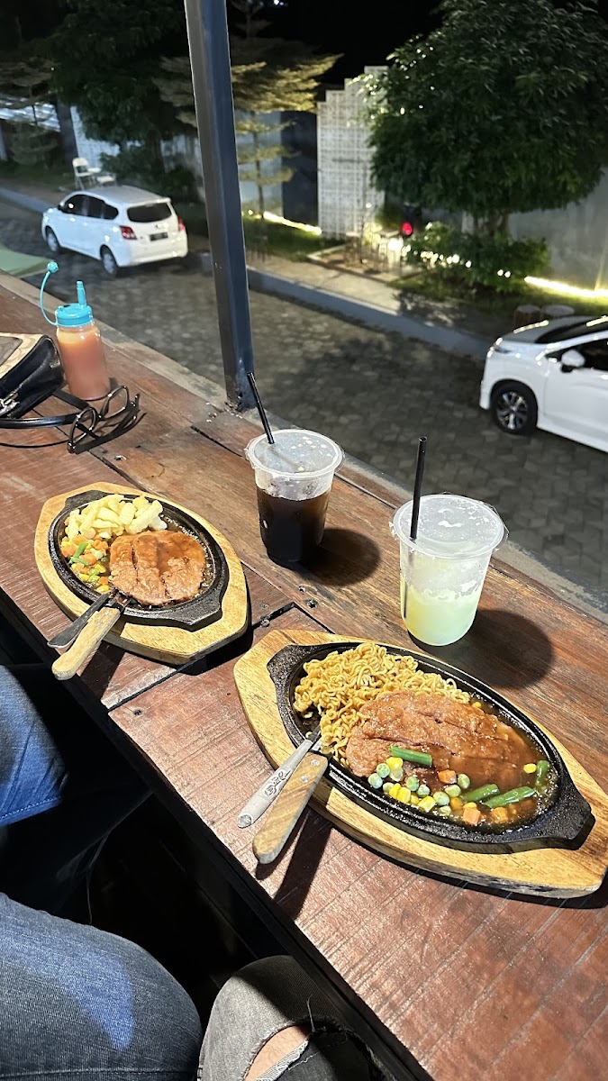Kedai KSK steak bakso Amany