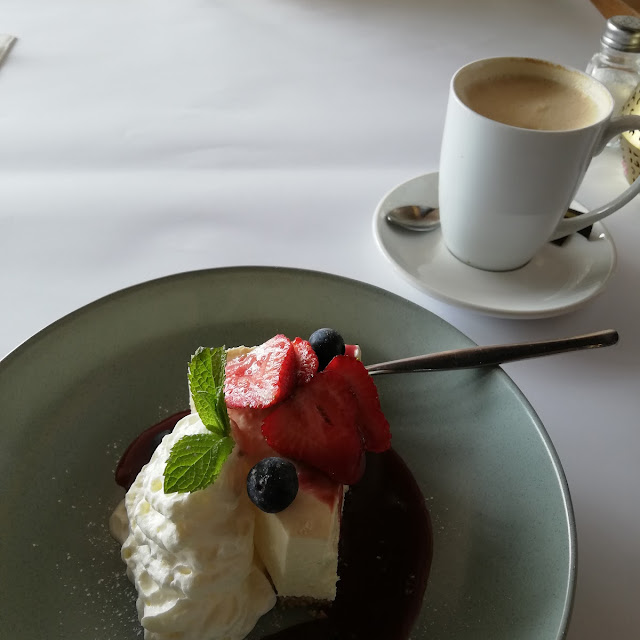 Cheesecake & Coffee