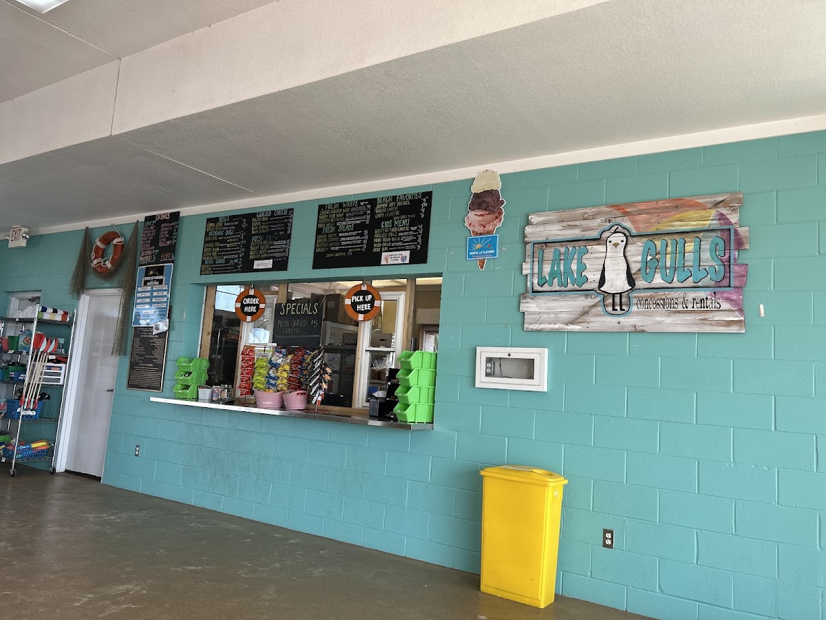 Lake Gulls Concessions & Rentals (5th Ave)