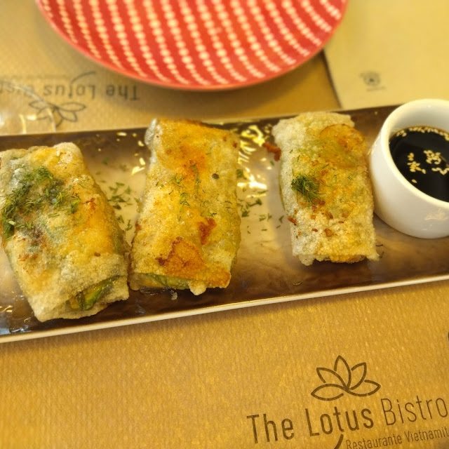 Rollitos de Salmón Y Aguacate 3 Uds