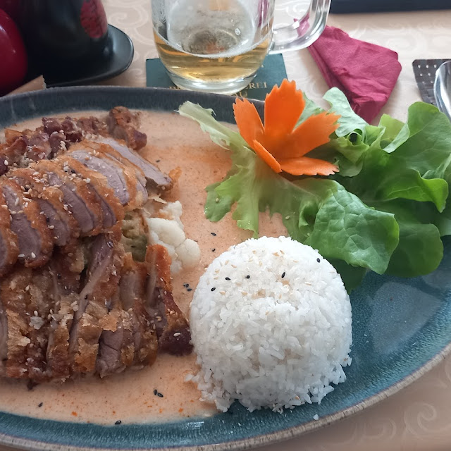 Knusprig Gebratene Ente Mit Reis
