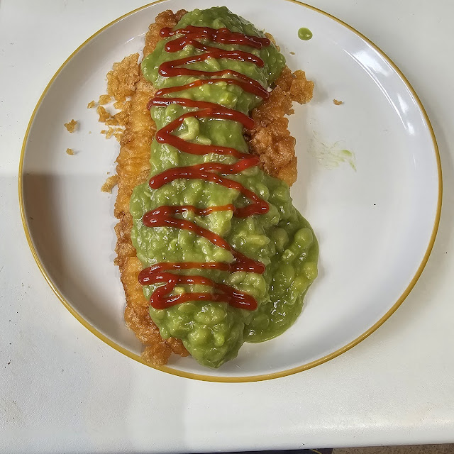 Fish with Mushy Peas N Ketchup