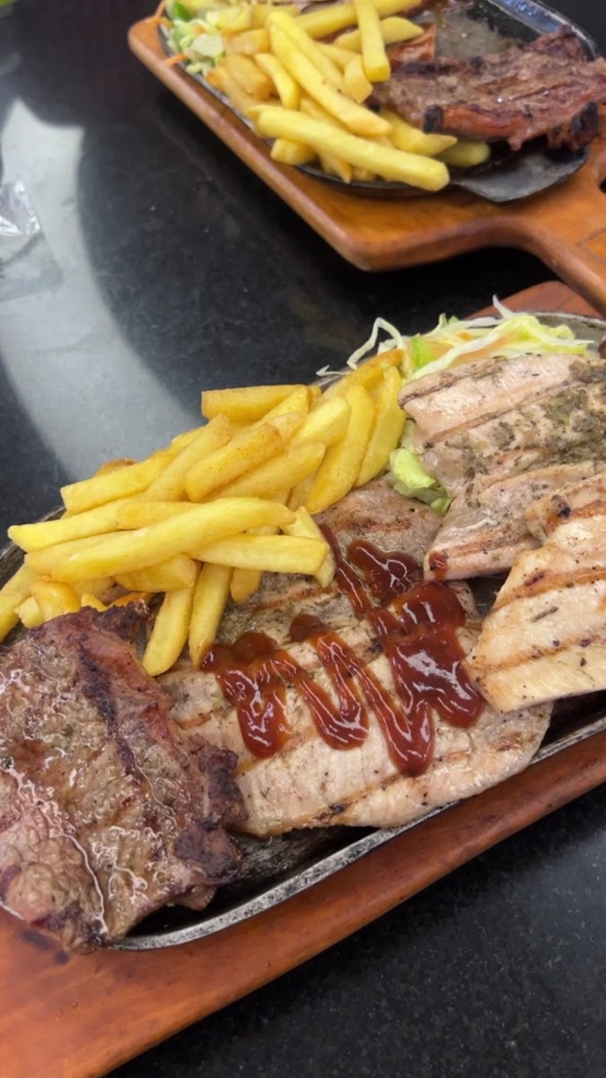 La Herradura Grill House
