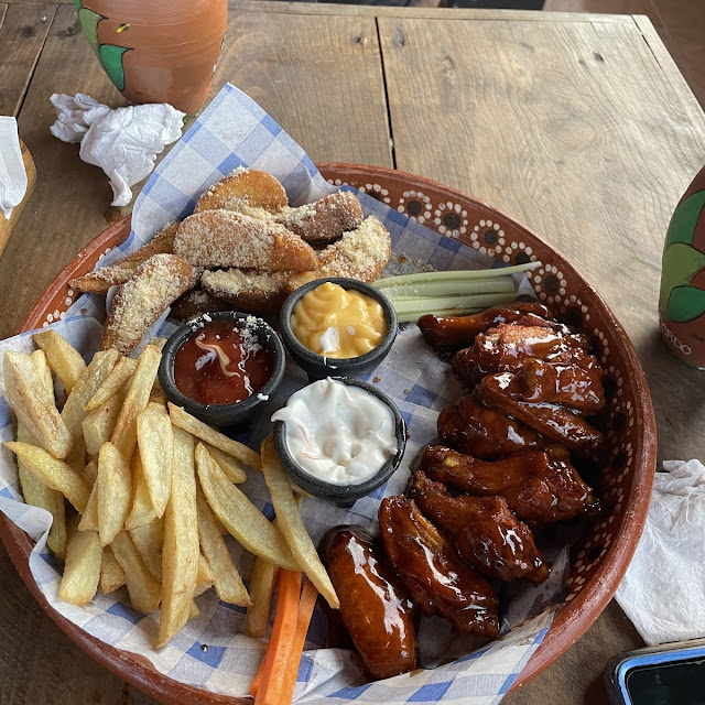 Platón Botanero de Alitas