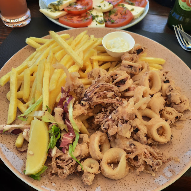 Frittierte Meeresfrüchte
