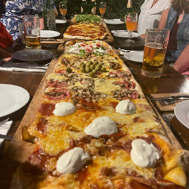 1 Meter Pizza
