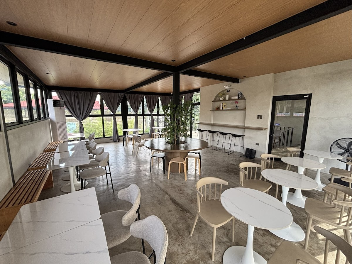 Krāv Cafe Tanauan