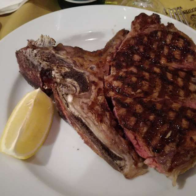 Bistecca Alla Fiorentina Di Razza Chianina