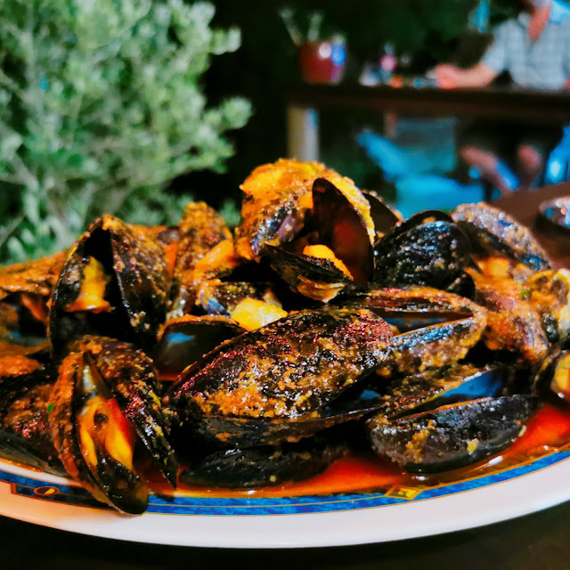 Mussels and Shrimps 'on Buzara'